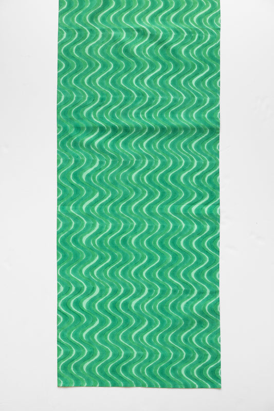 Table Runner in Grass